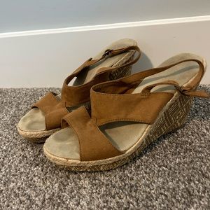 Old Navy wedge sandals